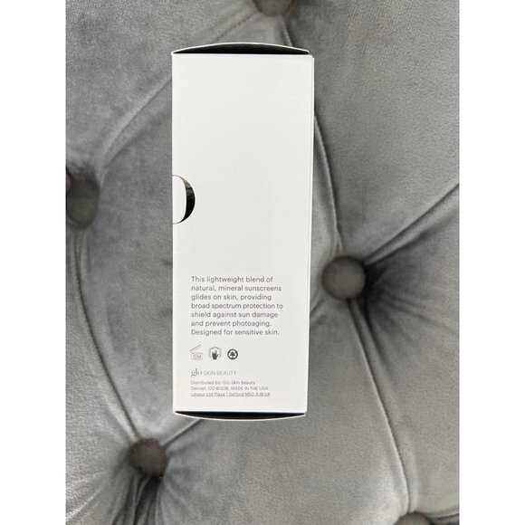 Glo Skin Beauty Sun Screen 50 - Picture 2 of 4